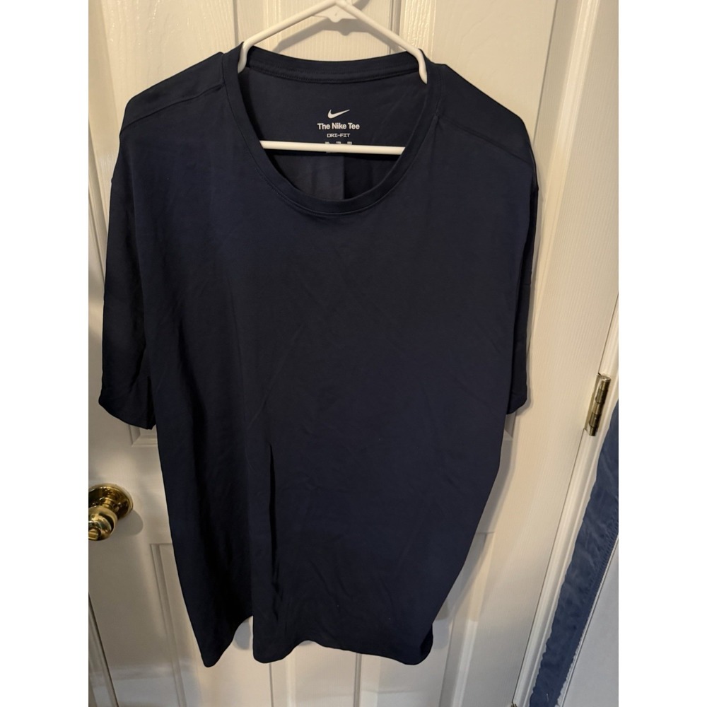 Nike Men's T-shirt Medium Navy Blue Performance The Nike Tee Dri-Fit